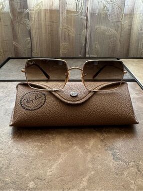 Ray-Ban RB1969 54-19 Women Gold Frame with Brown Gradient Lenses Sunglasses